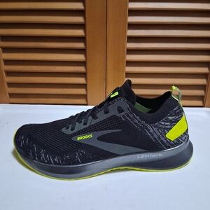 Brooks Levitate 4 Black/ Yellow Men's Running Shoe * Size: 10.5 (Medium)
